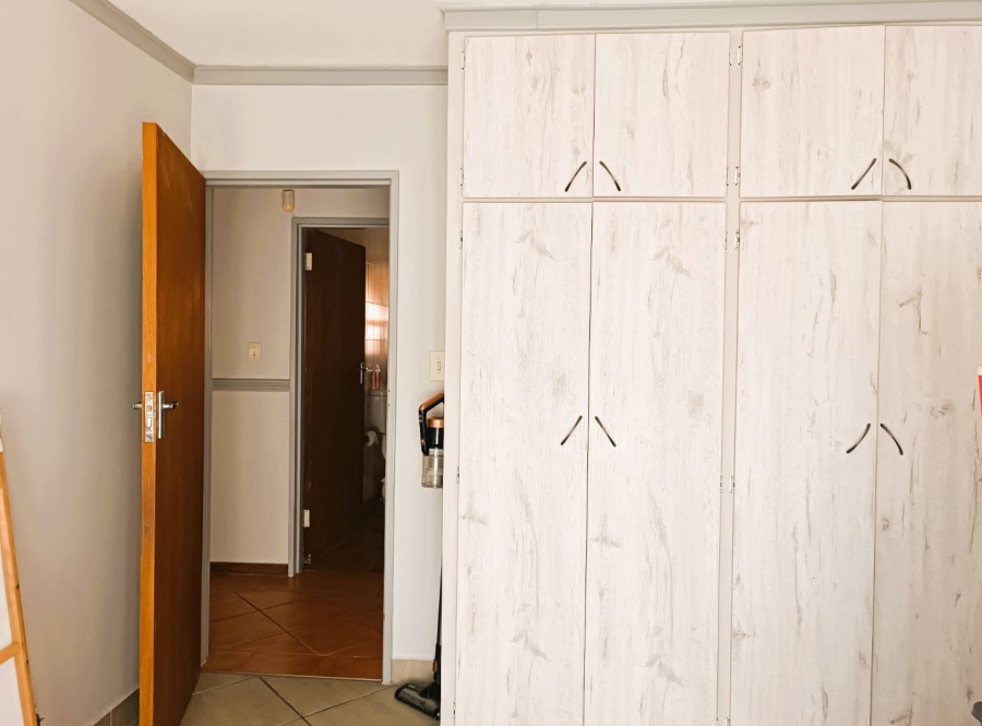 4 Bedroom Property for Sale in Langenhovenpark Free State